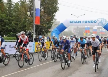 Свыше тысячи велогонщиков вышли на старт подмосковного заезда Gran Fondo