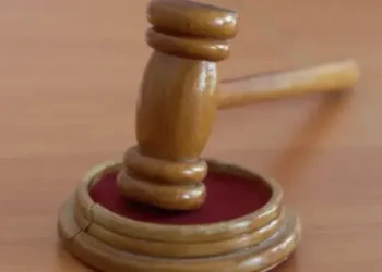 Суд в подмосковных Люберцах второй раз подряд уличного художника Козлова за провокационное граффити