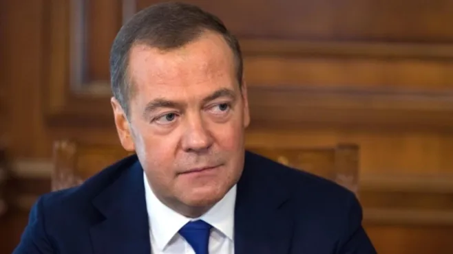 Медведев: согласие Запада на украинские удары по Крыму является весомым поводом для войны