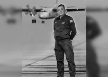 «Небо никак его не отпускало»: боец, мечтающий стать летчиком, погиб на боевом самолете в начале СВО