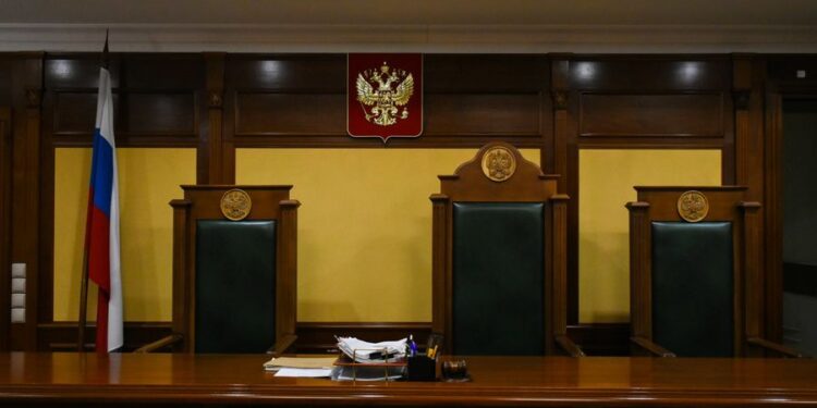 Московский суд запретил продажу устройств для скрытия номеров машин от камер