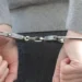 В Сети появились кадры задержания сотрудницы воинской части ЮВО, подозреваемой в госизмене