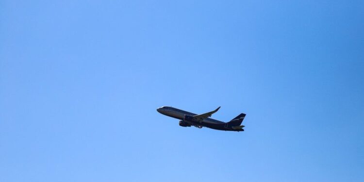 В России выставлен на аукцион простаивающий в Жуковском Superjet