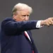 Он вам не Камала: Трампа заметили работающим на кассе в Mcdonald’s