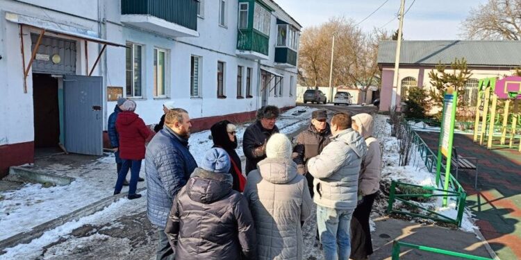 Жители Вокзальной улицы в Можайске вновь жалуются на отсутствие канализации