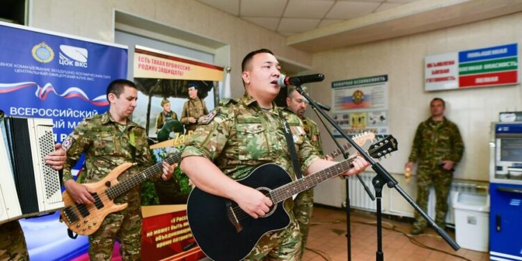 ЦОК ВКС представил концертную программу в рамках Всероссийского культурного марафона «Единая Россия» в подмосковном военном госпитале