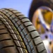 «Переобувайтесь до декабря»: автоюрист предупредил о штрафах за летнюю резину