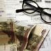 Эксперт допустил возможность снижения тарифов на коммунальные услуги в России