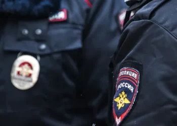 Тату-мастера и его жену попытались застрелить в Петербурге: неизвестный целился из ружья на проспекте Жукова