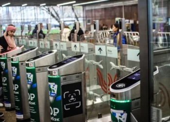Оплата проезда по биометрии заработала на всех турникетах столичного метро и МЦК