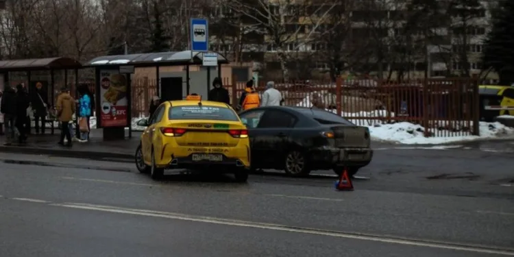 Автоэксперт заявил, что нельзя оценивать автошколы по числу ДТП выпускников
